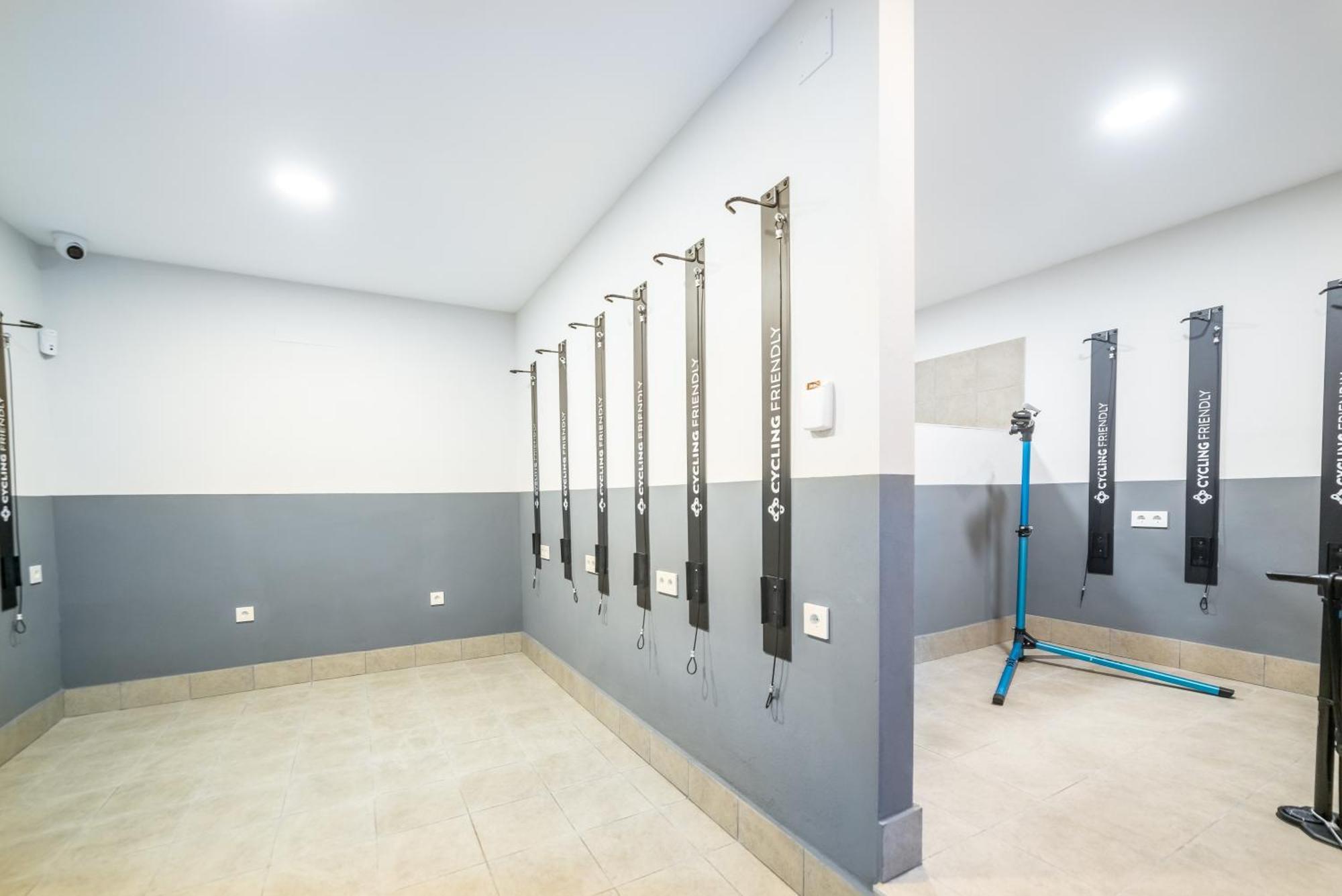 Torreluz Suites Альмерия Экстерьер фото