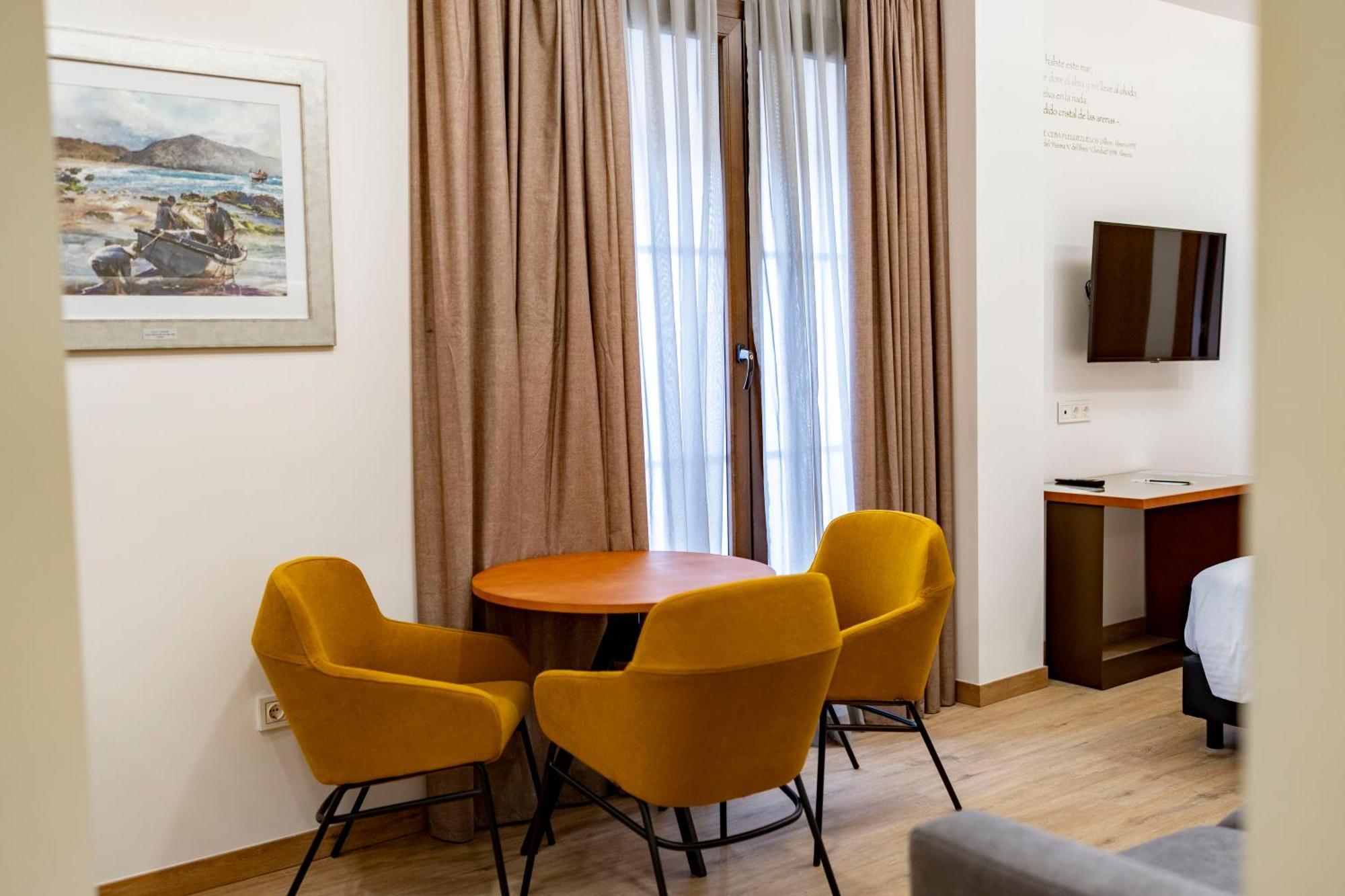 Torreluz Suites Альмерия Экстерьер фото