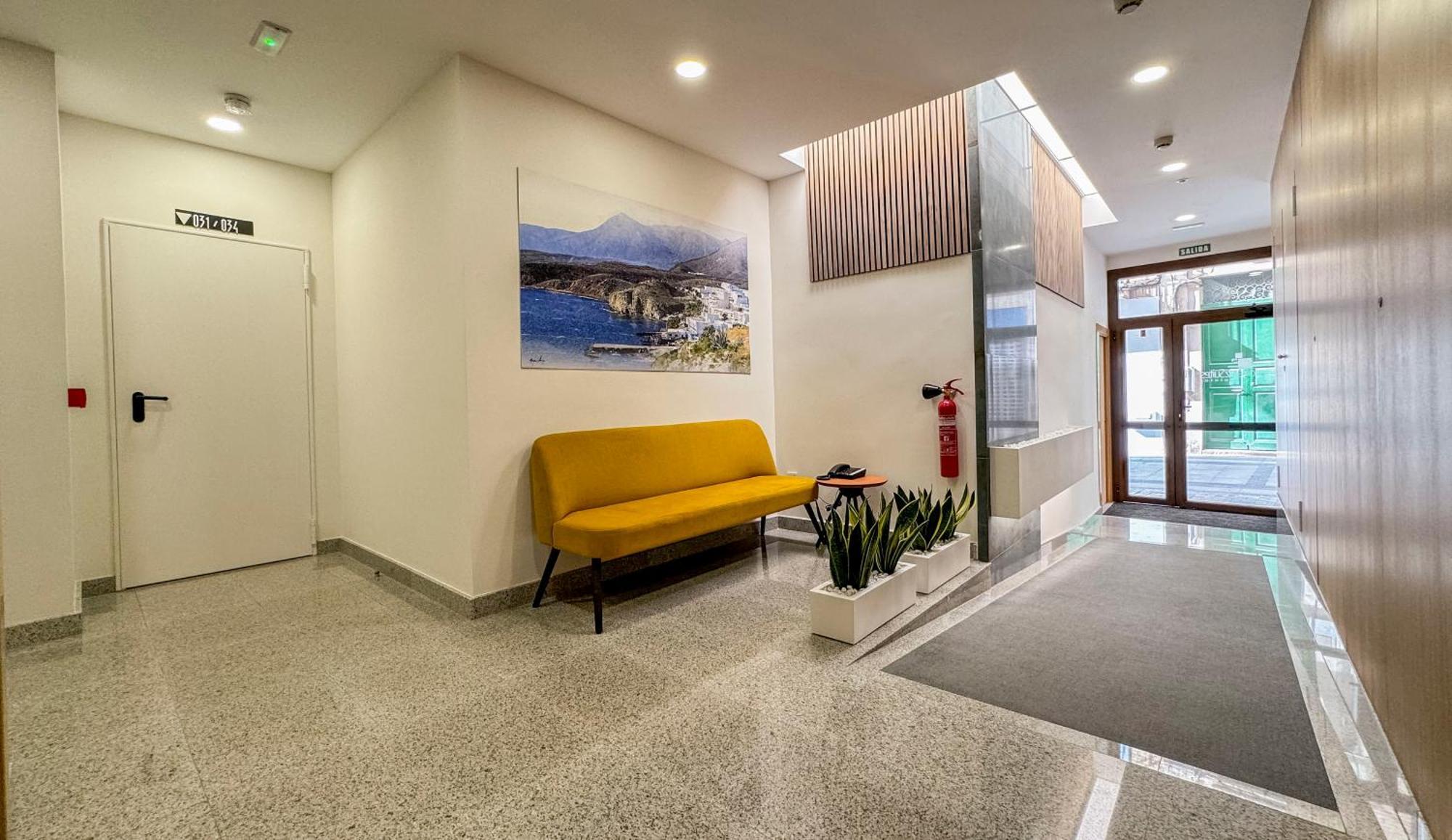 Torreluz Suites Альмерия Экстерьер фото